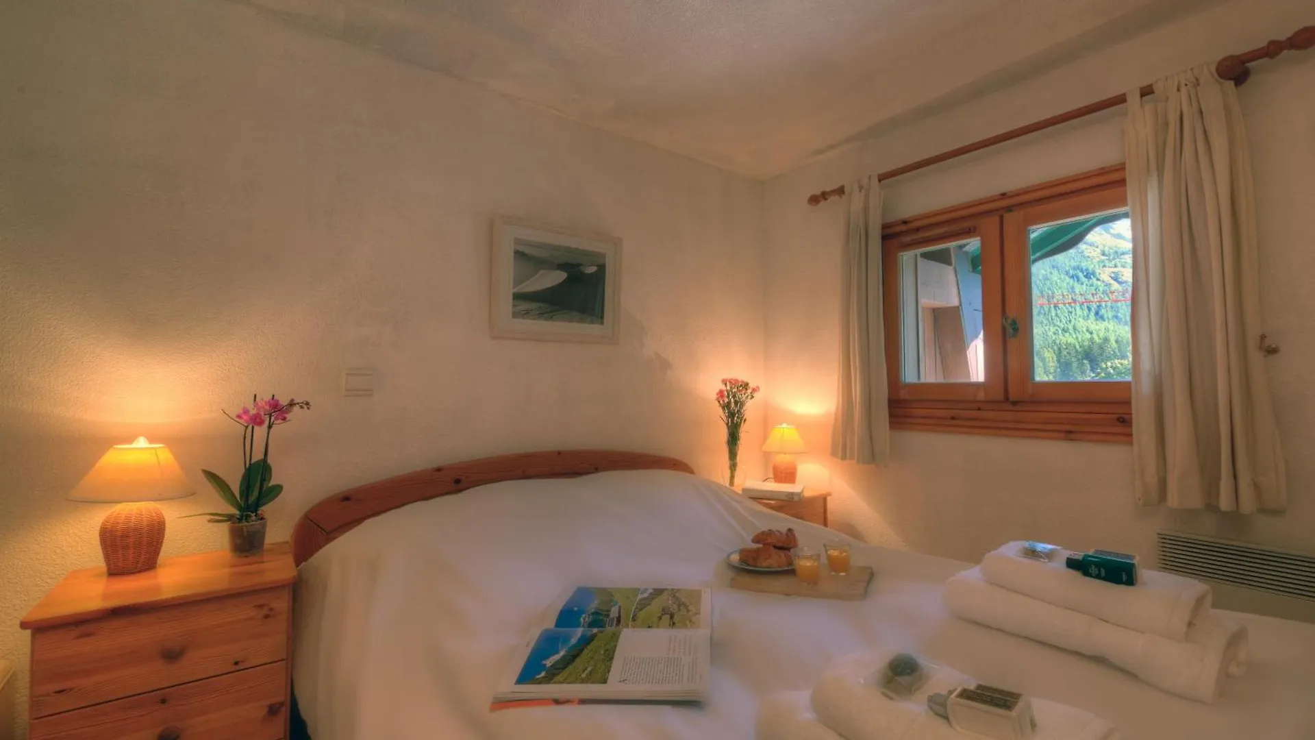 Residence Le Cristal - Grands Montets 21 - Happy Rentals Chamonix Apartment